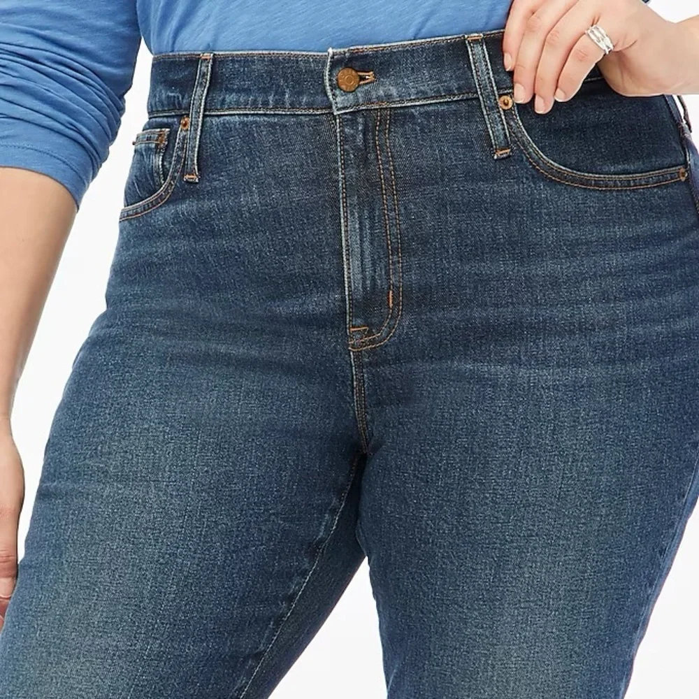 J. Crew Petite slim boyfriend jean in all-day stretch Size 32P